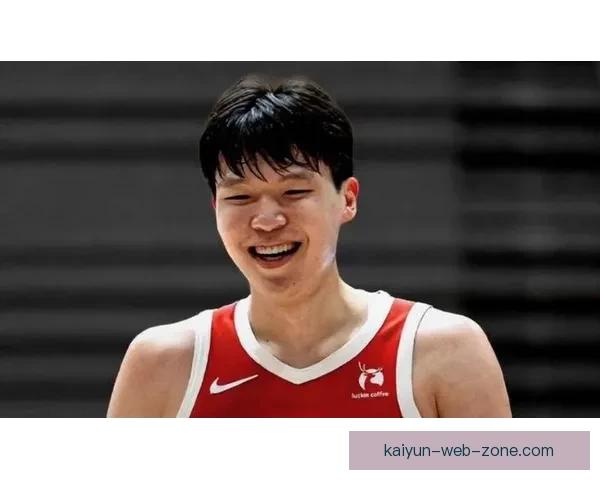 杨瀚森20分7板2助2帽连中7球暴扣未能挽救29分逆转遭淘汰