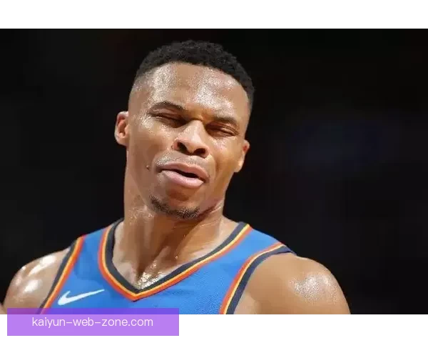 雷霆新秀因睡过头错过球队会议 被队友恶搞塞满泡沫车内